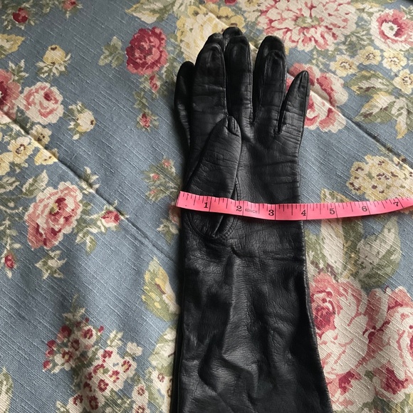 Vintage 1950s Black Leather Gloves Made by Regency for Alexander’s Brand.7 1/2 - Picture 7 of 8
